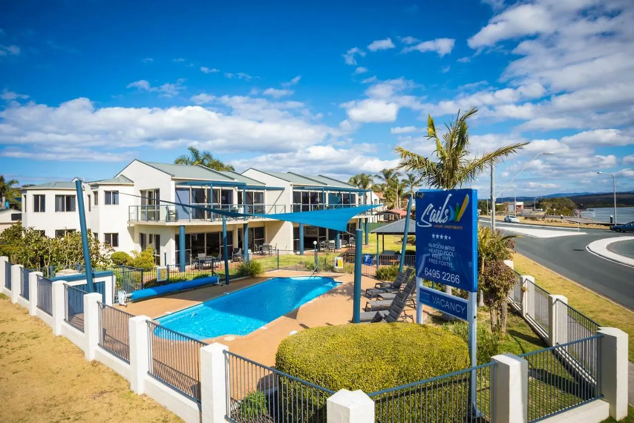 Sails Luxury Apartments ميريمبولا شقة فندقية