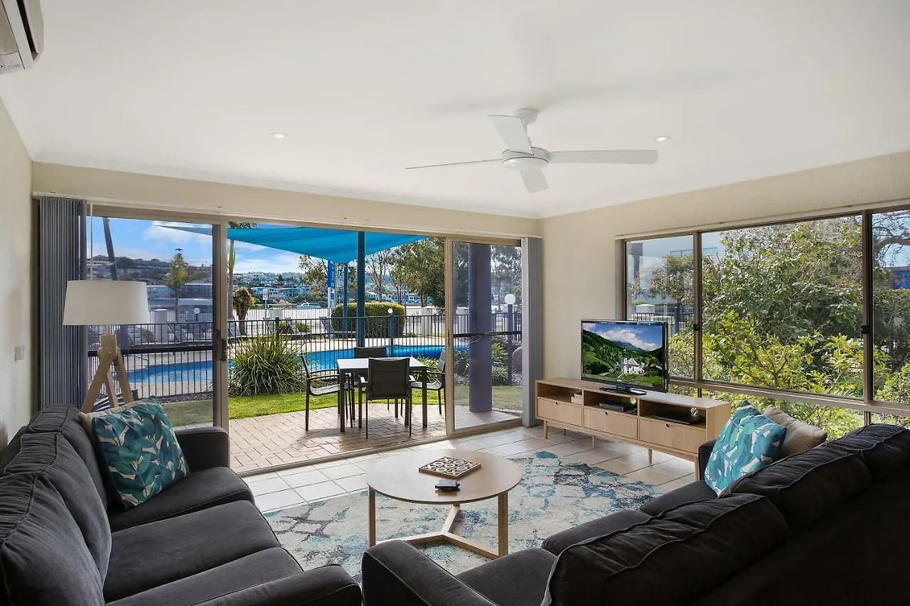 شقة فندقية Sails Luxury Apartments ميريمبولا