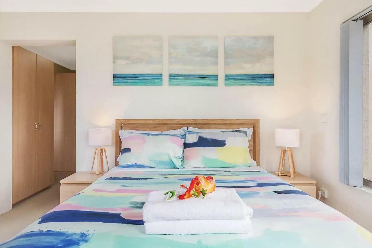 Sails Luxury Apartments ميريمبولا